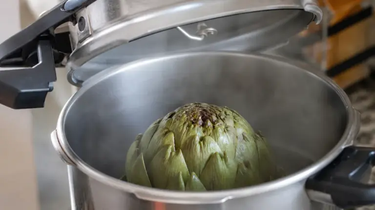 Cuisson d'un artichaut à la cocotte-minute